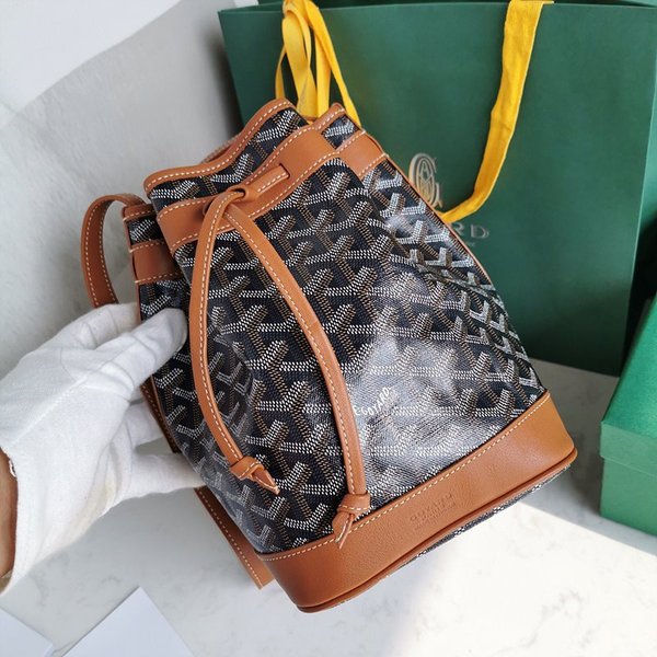 고야드 쁘띠 플로 버킷 백 / 블랙블랙탄