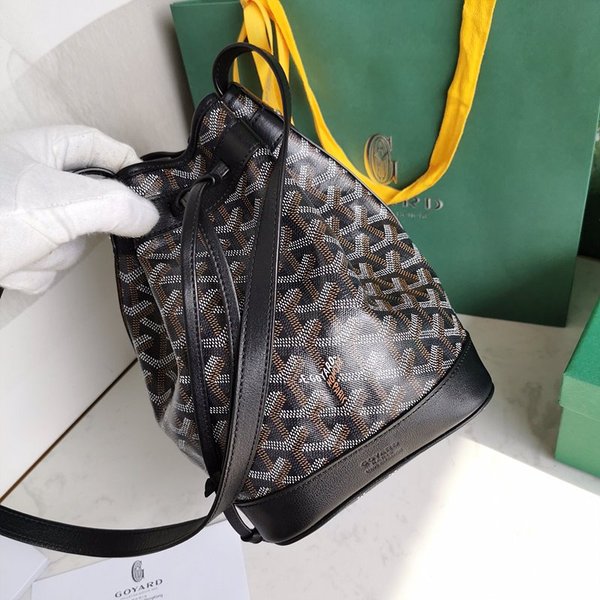 고야드 쁘띠 플로 버킷 백 / 블랙