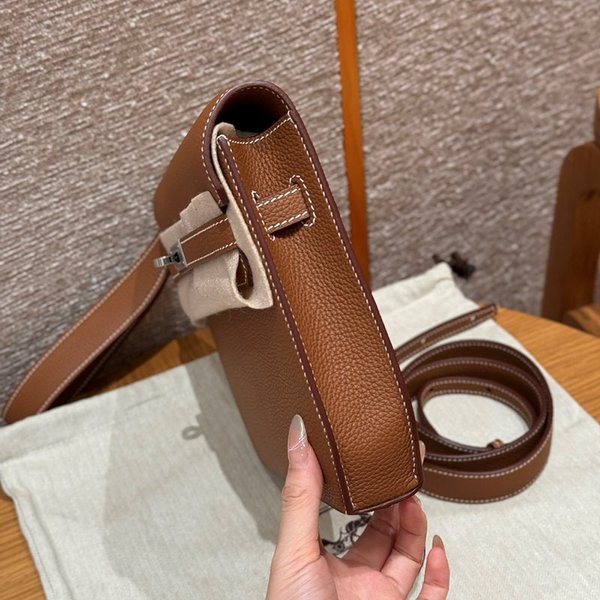 [하이엔드급] 에르메스 켈리 데페슈 25 [매장가 1000만원대]