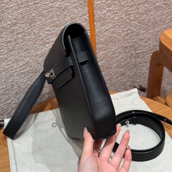 [하이엔드급] 에르메스 켈리 데페슈 25 [매장가 1000만원대]