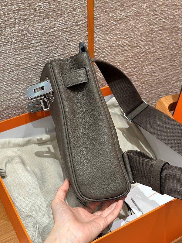 [하이엔드급] 에르메스 핵아도스 PM Togo & Gris etain [매장가 1500만원대]