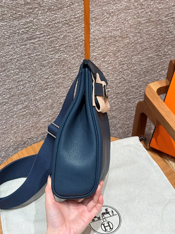 [하이엔드급] 에르메스 핵아도스 PM Togo & Bleu presse [매장가 1500만원대]