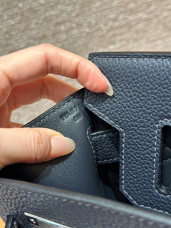 [하이엔드급] 에르메스 핵아도스 PM Togo & Bleu indigo [매장가 1500만원대]