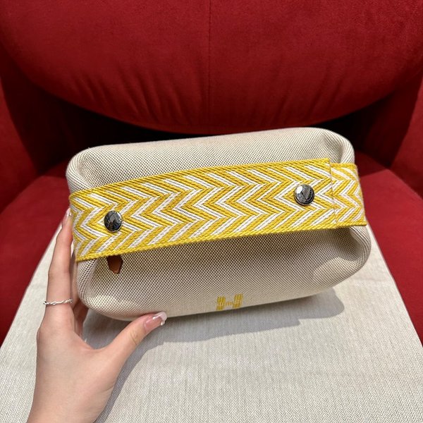 [하이엔드급] 에르메스 PM 브리드 어 브랙 케이스 캔버스 [매장가 130만원대]