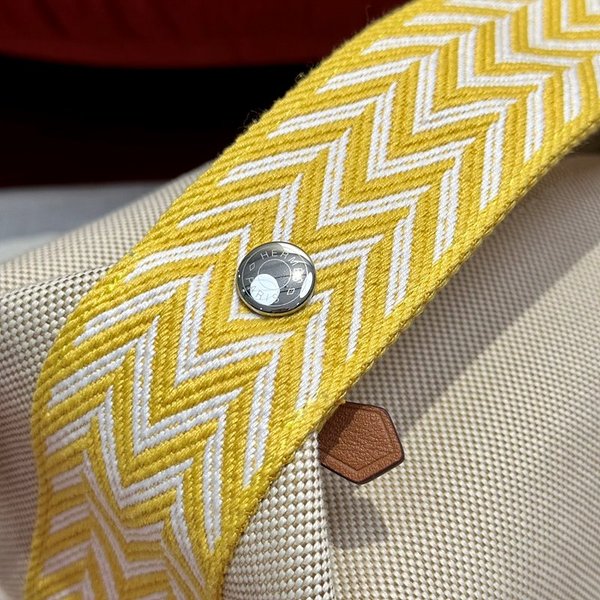 [하이엔드급] 에르메스 PM 브리드 어 브랙 케이스 캔버스 [매장가 130만원대]