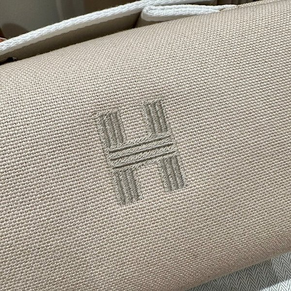 [하이엔드급] 에르메스 PM 브리드 어 브랙 케이스 캔버스 [매장가 130만원대]