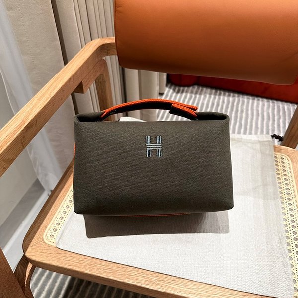 [하이엔드급] 에르메스 GM 브리드 어 브랙 케이스 캔버스 [매장가 150만원대]