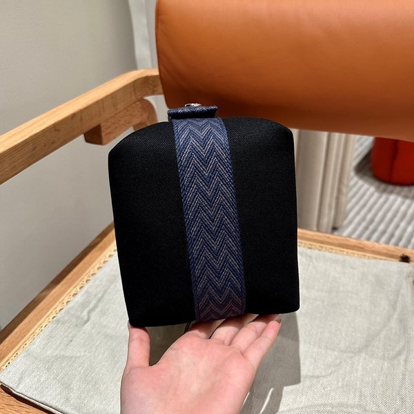 [하이엔드급] .에르메스 GM 브리드 어 브랙 케이스 캔버스 [매장가 150만원대]