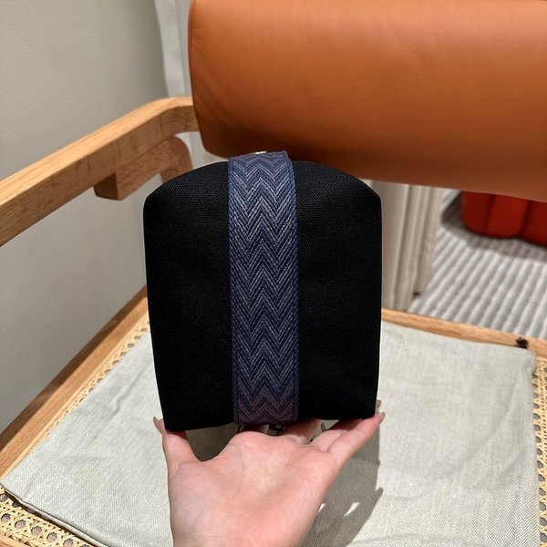 [하이엔드급] .에르메스 GM 브리드 어 브랙 케이스 캔버스 [매장가 150만원대]