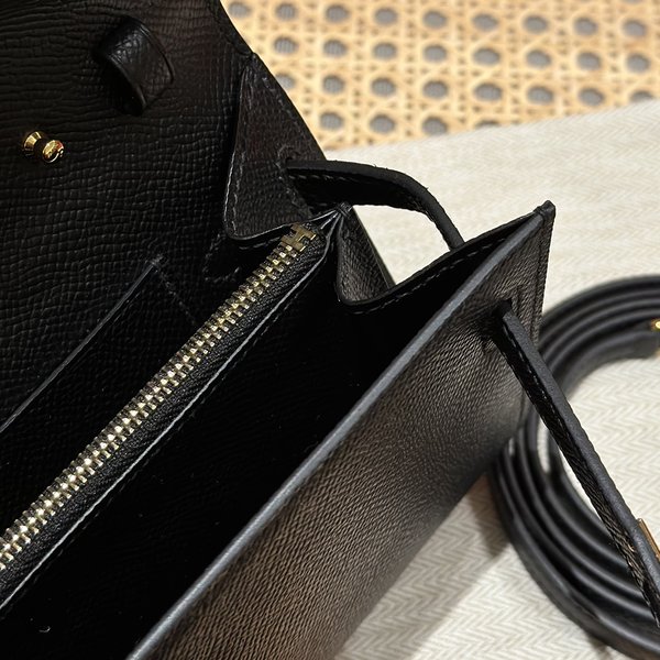 [하이엔드급] 에르메스 켈리 투고 크로스백 KELLY TOGO WOC / CK89 노아 엡솜 금장 [매장가 1090만원대]