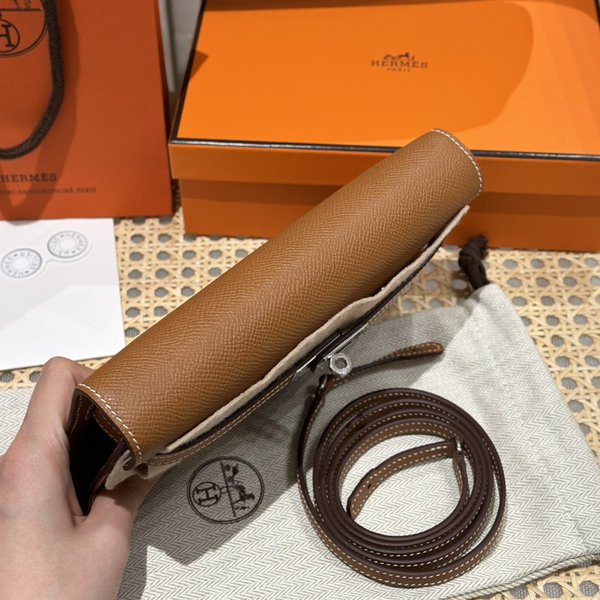 [하이엔드급] 에르메스 켈리 투고 크로스백 KELLY TOGO WOC / CK37 골드 엡솜 은장 [매장가 1090만원대]