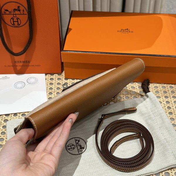 [하이엔드급] 에르메스 켈리 투고 크로스백 KELLY TOGO WOC / CK37 골드 엡솜 은장 [매장가 1090만원대]