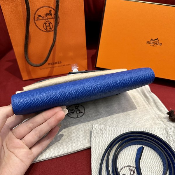 [하이엔드급] 에르메스 켈리 투고 크로스백 KELLY TOGO WOC / 7T 라이트블루 엡솜 은장 [매장가 1090만원대]