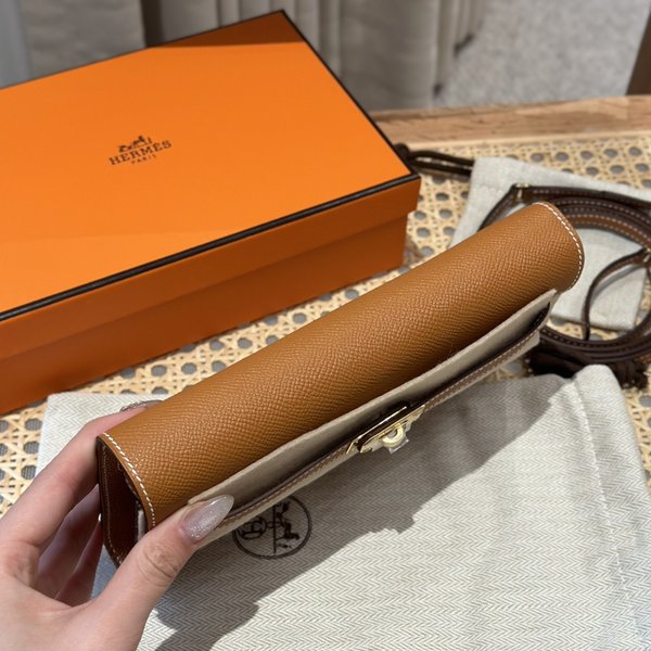 [하이엔드급] 에르메스 켈리 투고 크로스백 KELLY TOGO WOC / 1h 토피 엡솜 금장 [매장가 1090만원대]