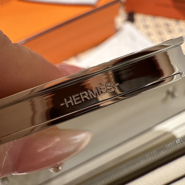 [하이엔드급] 에르메스 콘스탄스 투고 월렛 / I2 나타 엡솜 리자드 악어 은장 [매장가 1290만원대]