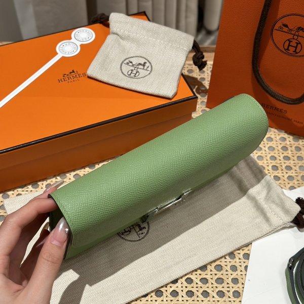 [하이엔드급] 에르메스 콘스탄스 투고 월렛 / 3I Vert Criquet 엡솜 리자드 악어 은장 [매장가 1290만원대]