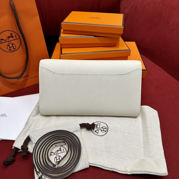 [하이엔드급] 에르메스 콘스탄스 투고 월렛  / I2 나타 엡솜 은장 [매장가 990만원대]