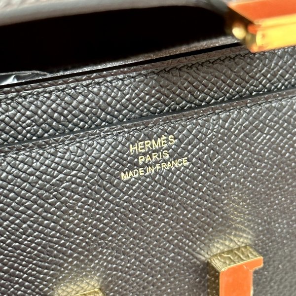 [하이엔드급] 에르메스 콘스탄스 투고 월렛  / CK89 노아 엡솜 금장 [매장가 990만원대]