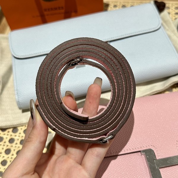 [하이엔드급] 에르메스 콘스탄스 투고 월렛  / 3Q 로즈사쿠라 엡솜 은장 [매장가 990만원대]