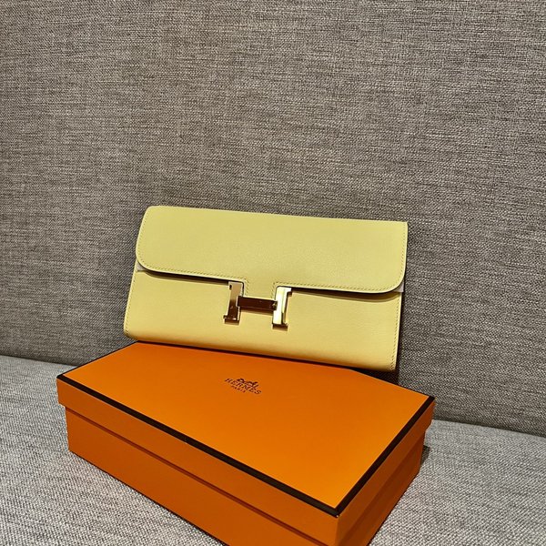 [하이엔드급] 에르메스 콘스탄스 투고 월렛  / 1Z Jaune Poussin 스위프트 금장 [매장가 990만원대]