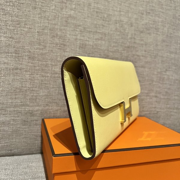 [하이엔드급] 에르메스 콘스탄스 투고 월렛  / 1Z Jaune Poussin 스위프트 금장 [매장가 990만원대]