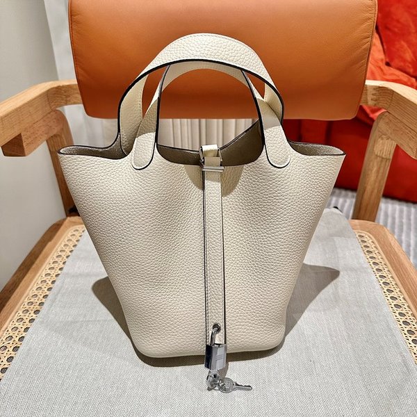 [하이엔드급] 에르메스 피코탄 락 18 [매장가 650만원대]