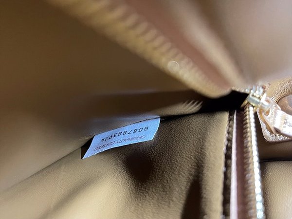 보테가베네타 패디드 카세트백 [매장가 567만원대]