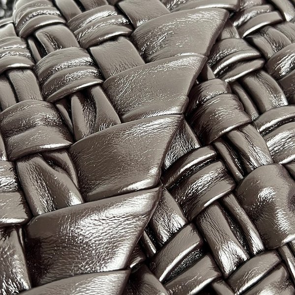 보테가베네타 칼리메로 씨타 [매장가 633만원대]