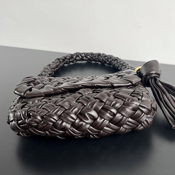 보테가베네타 칼리메로 씨타 [매장가 633만원대]