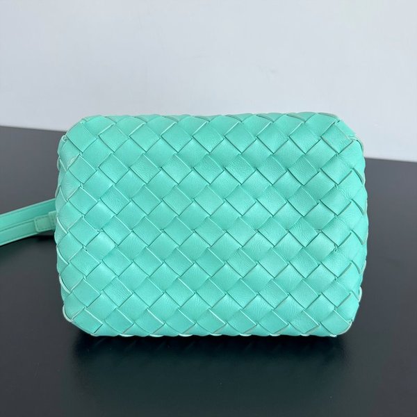 보테가베네타 안디아모 파라슈트 [매장가 545만원대]