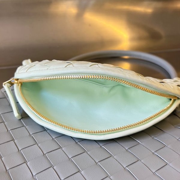 보테가베네타 스몰 제멜리 [매장가 468만원대]