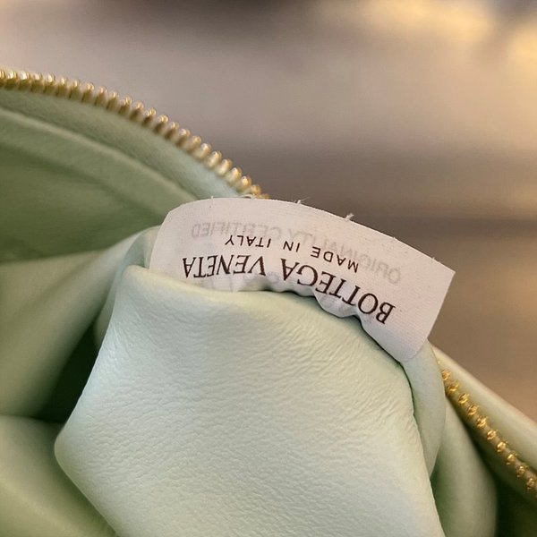 보테가베네타 스몰 제멜리 [매장가 468만원대]