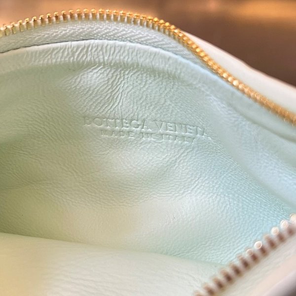 보테가베네타 스몰 제멜리 [매장가 468만원대]