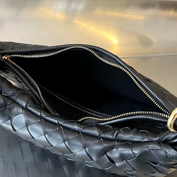 보테가베네타 미디엄 제멜리 [매장가 525만원대]