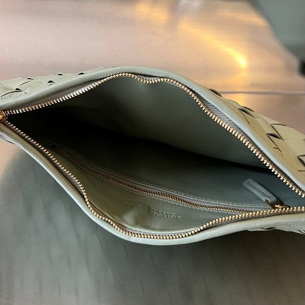 보테가베네타 미디엄 제멜리 [매장가 525만원대]