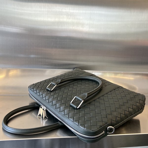 보테가베네타 인트레치아토 슬림 브리프케이스 / 슬레이트 [매장가480만원대]