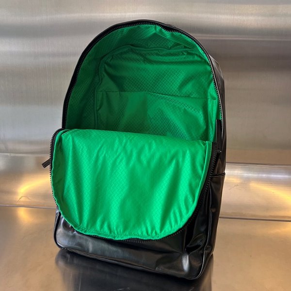 보테가베네타 미디엄 아키타입 백팩 [매장가 312만원대]