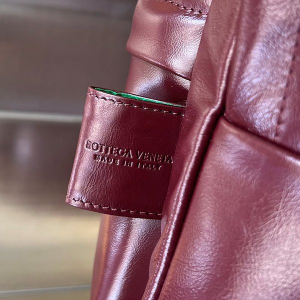 보테가베네타 미디엄 아키타입 백팩 [매장가 312만원대]