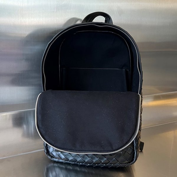 보테가베네타 스몰 인트레치아토 백팩 [매장가 463만원대]