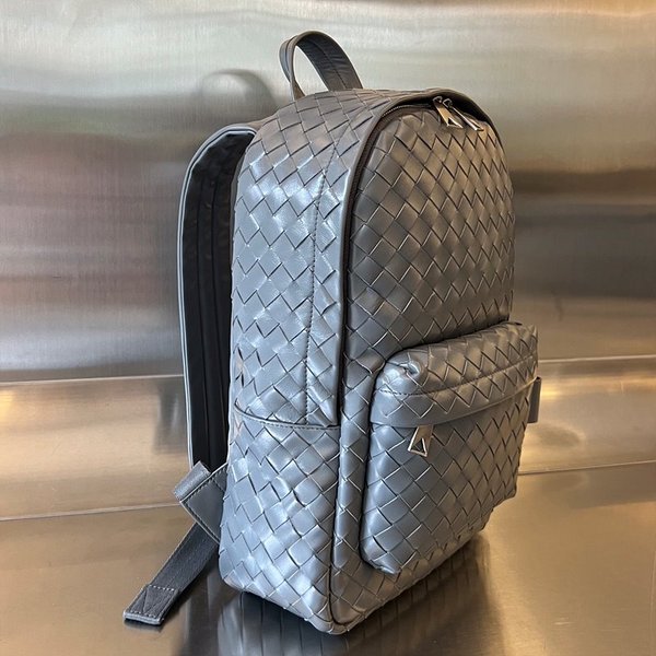 보테가베네타 스몰 인트레치아토 백팩 [매장가 463만원대]