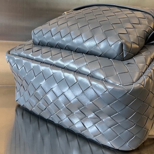 보테가베네타 스몰 인트레치아토 백팩 [매장가 463만원대]