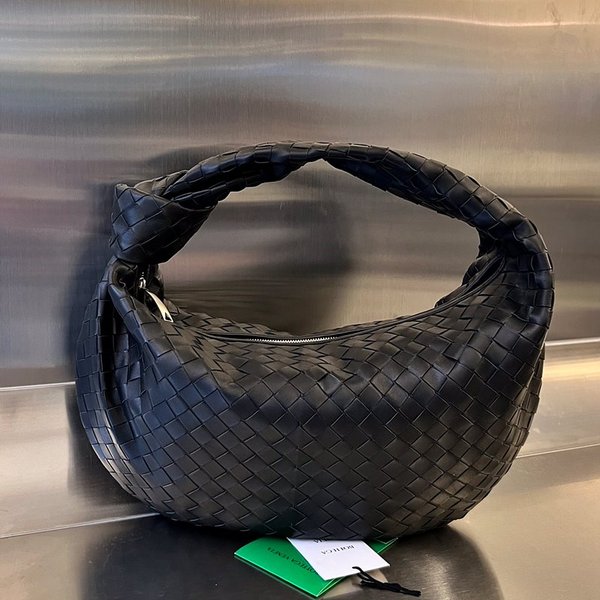 보테가베네타 스몰 조디 [매장가 515만원대]