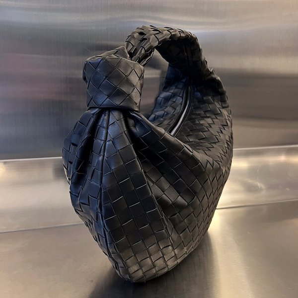 보테가베네타 스몰 조디 [매장가 515만원대]