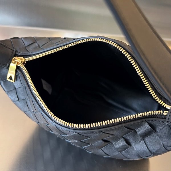 보테가베네타 미니 월리스 [매장가 282만원대]