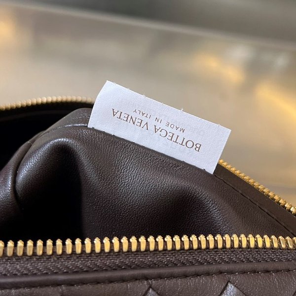 보테가베네타 미니 월리스 [매장가 282만원대]