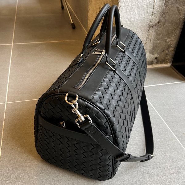 보테가베네타 인트레치아토 라지 더플백 [매장가 776만원대]