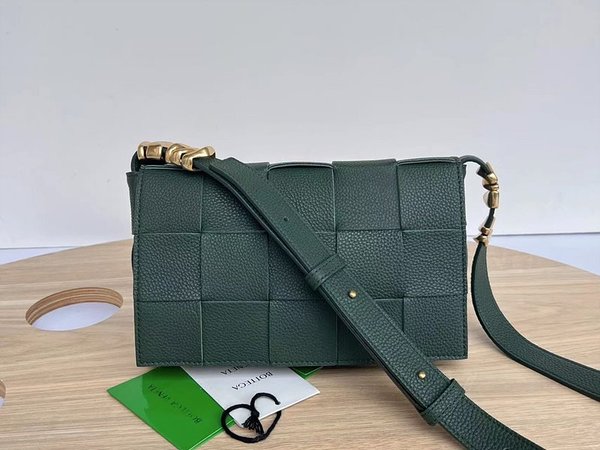 보테가베네타 카세트백 [매장가 399만원대]