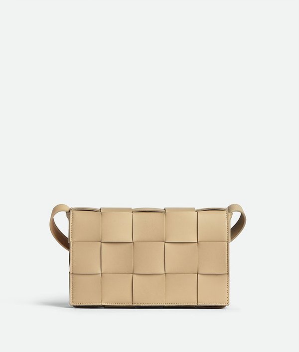 보테가베네타 카세트백 [매장가 364만원대]