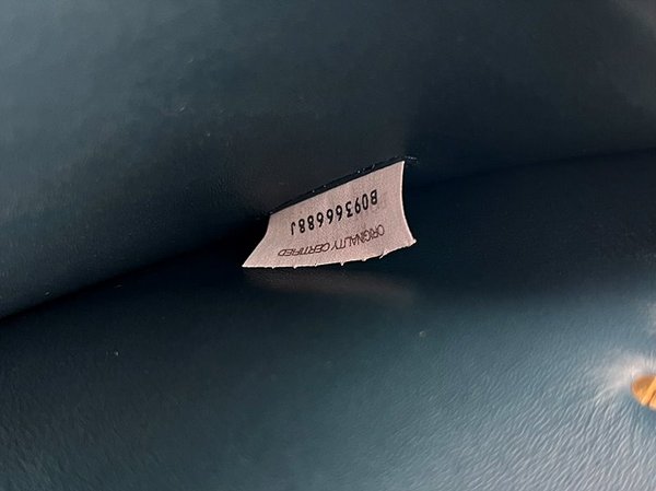 보테가베네타 패티 탑 핸들백 [매장가 698만원대]