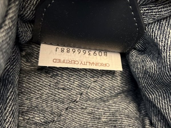 보테가베네타 패디드 테크 카세트백 [매장가 300만원대]